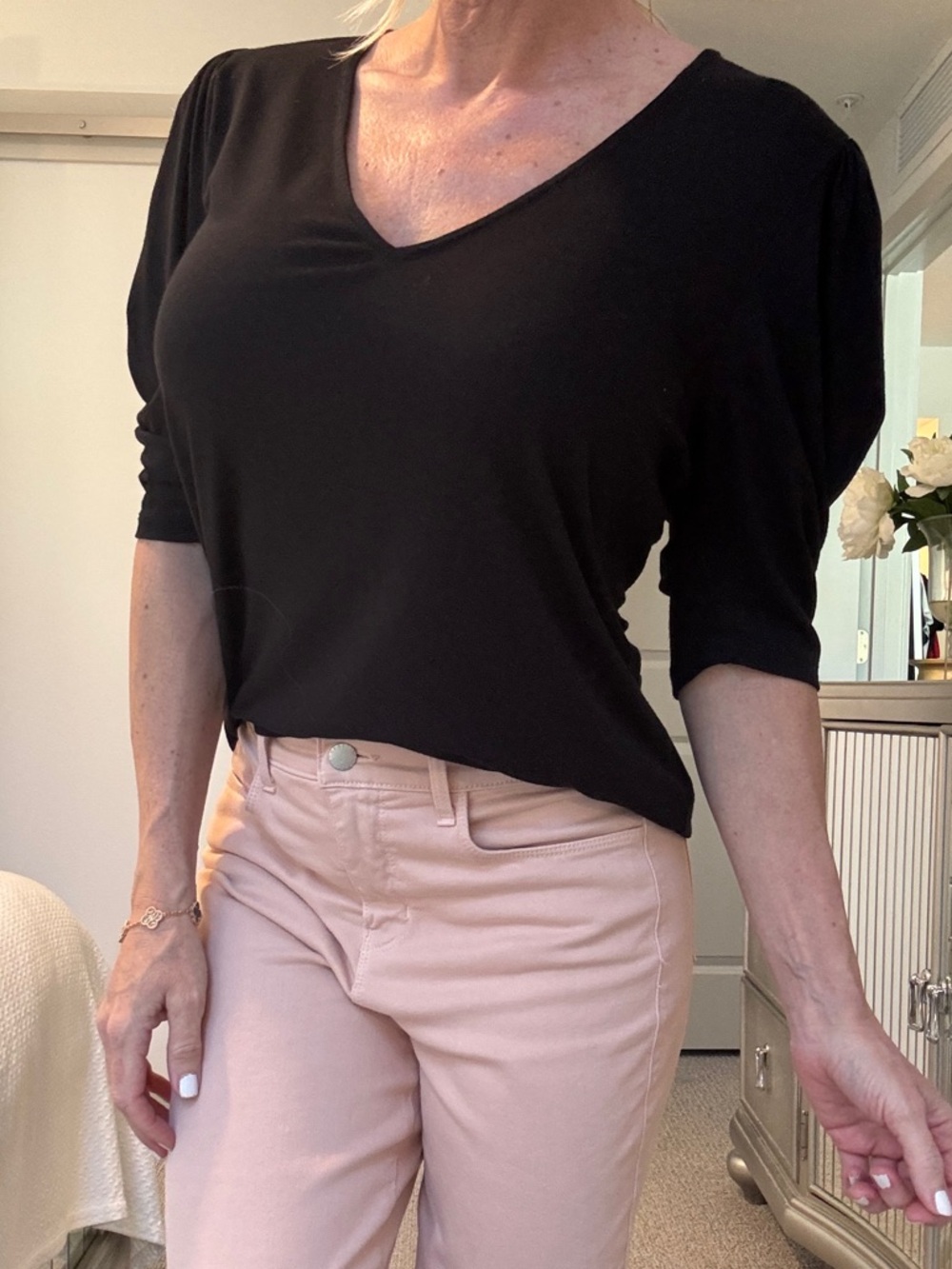 Frame Black V-Neck Puff Sleeve Short Sleeve Top size Medium